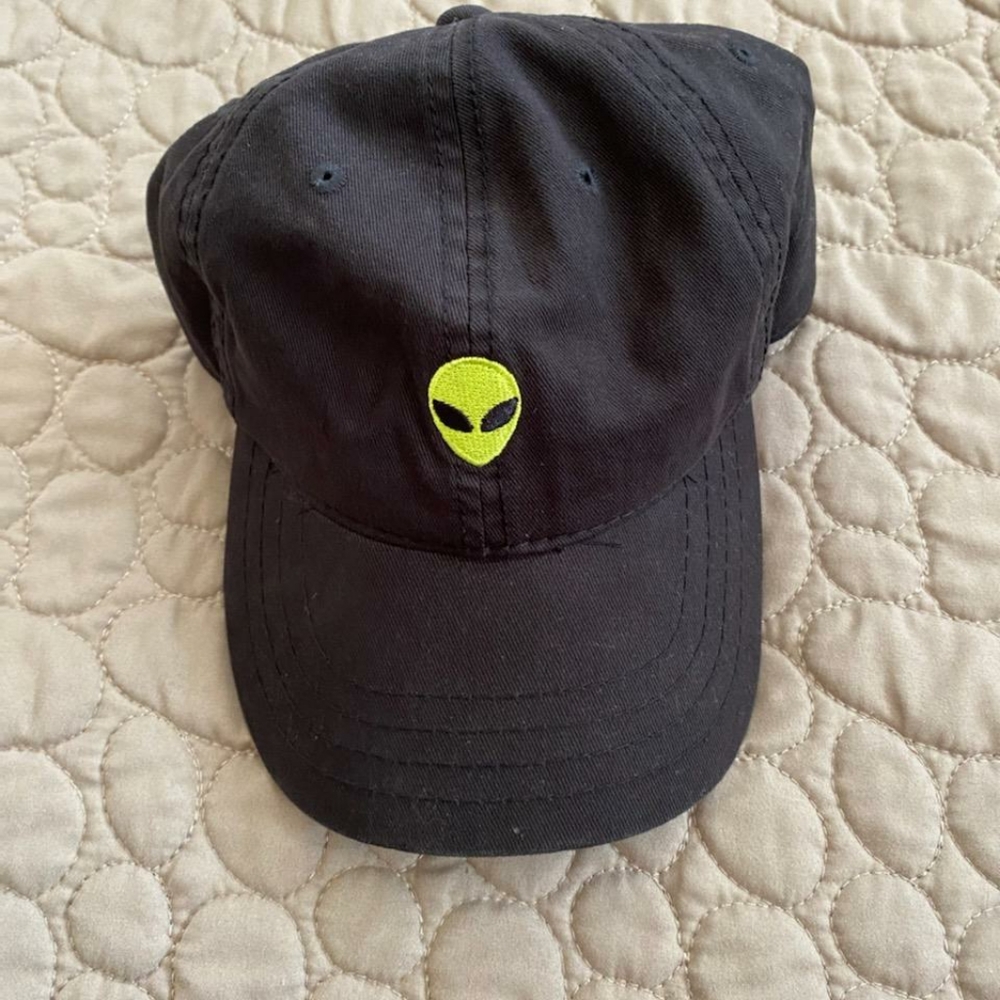 Alien dad hat
